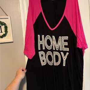 Vibrant Pink and Black Women's Tunic Top